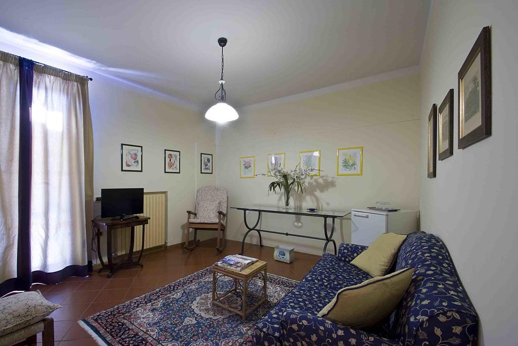 Albergo Villa Cristina Spoleto Bagian luar foto