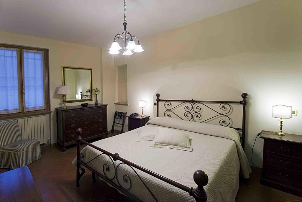 Albergo Villa Cristina Spoleto Bagian luar foto