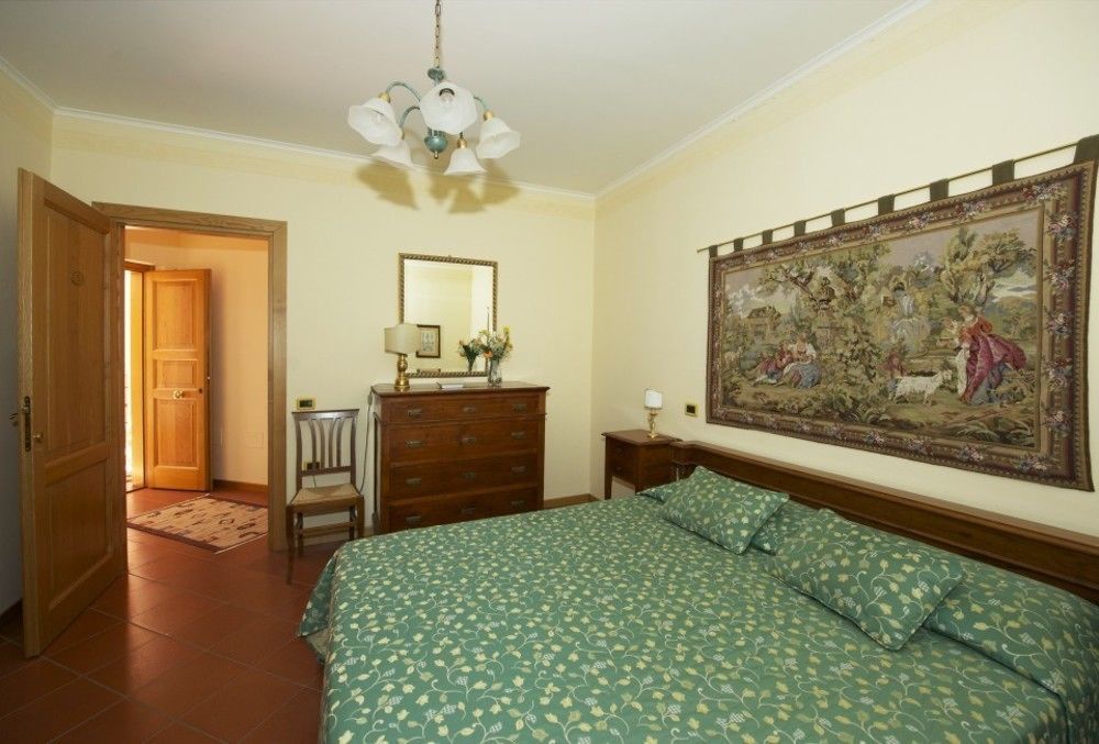 Albergo Villa Cristina Spoleto Bagian luar foto